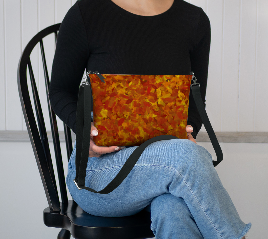 Lily Small Crossbody Bag | Hands-free Function | Wearable Design