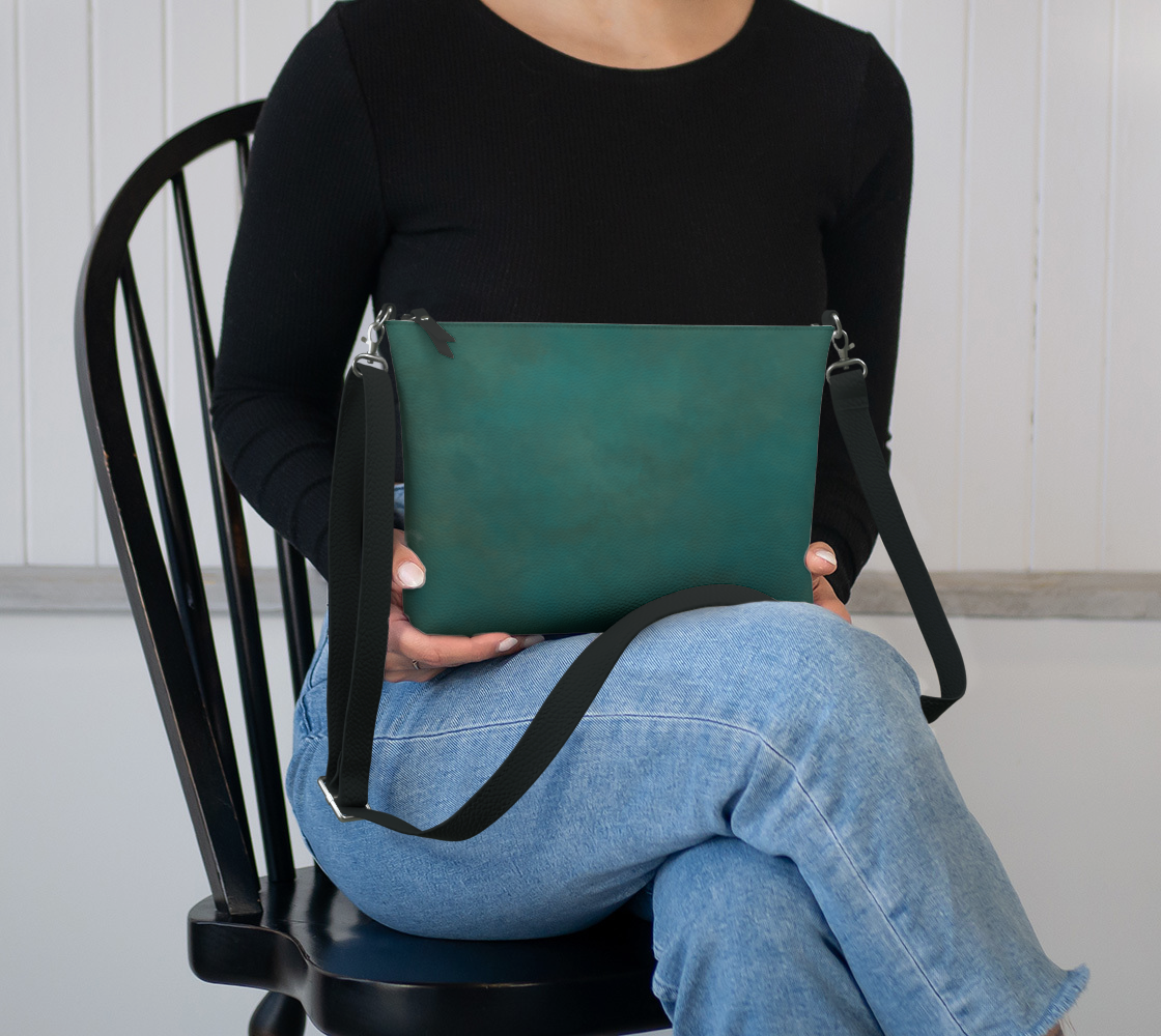 Lily Small Crossbody Bag | Hands-free Function | Wearable Design