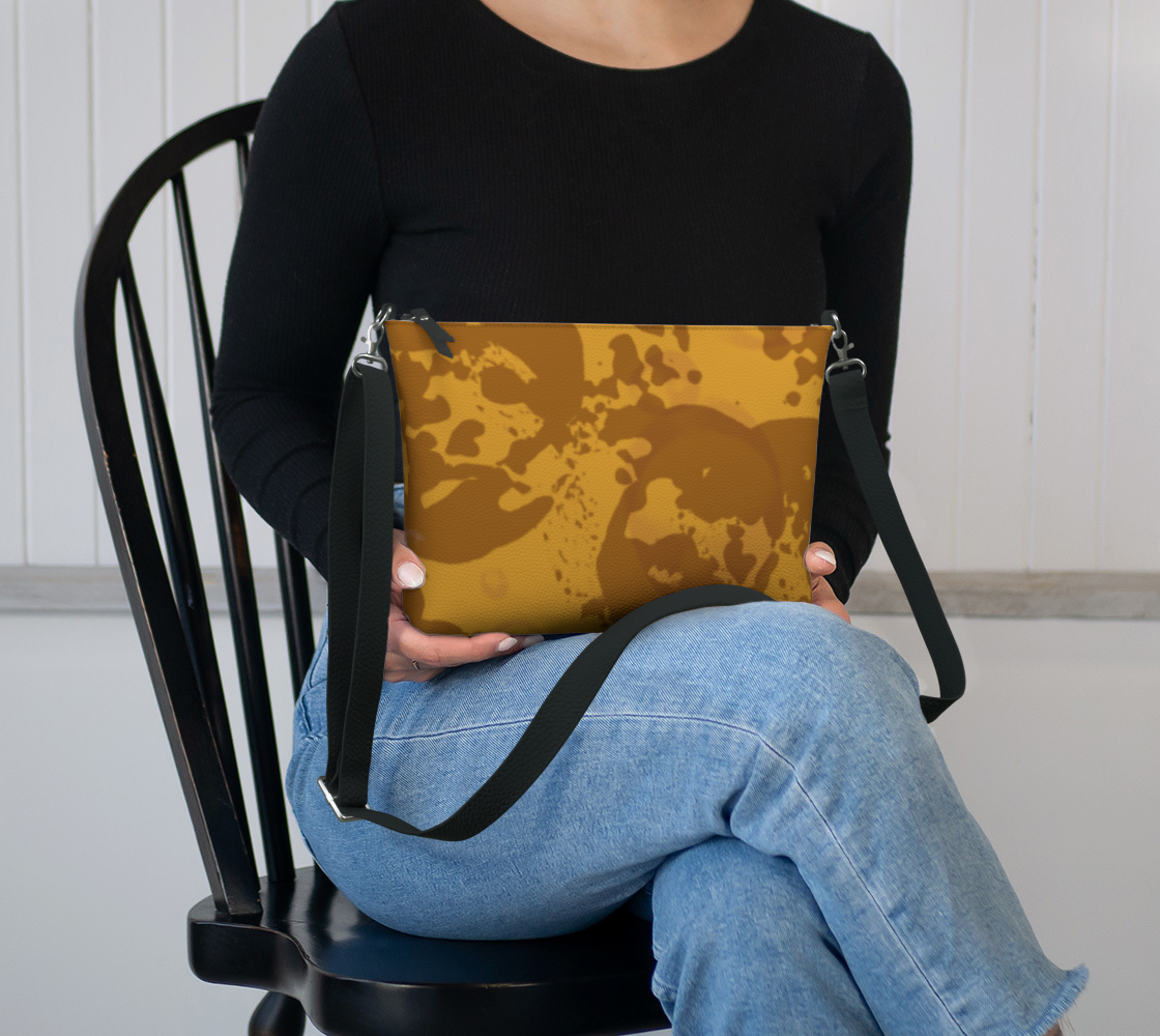 Lily Small Crossbody Bag | Hands-free Function | Wearable Design