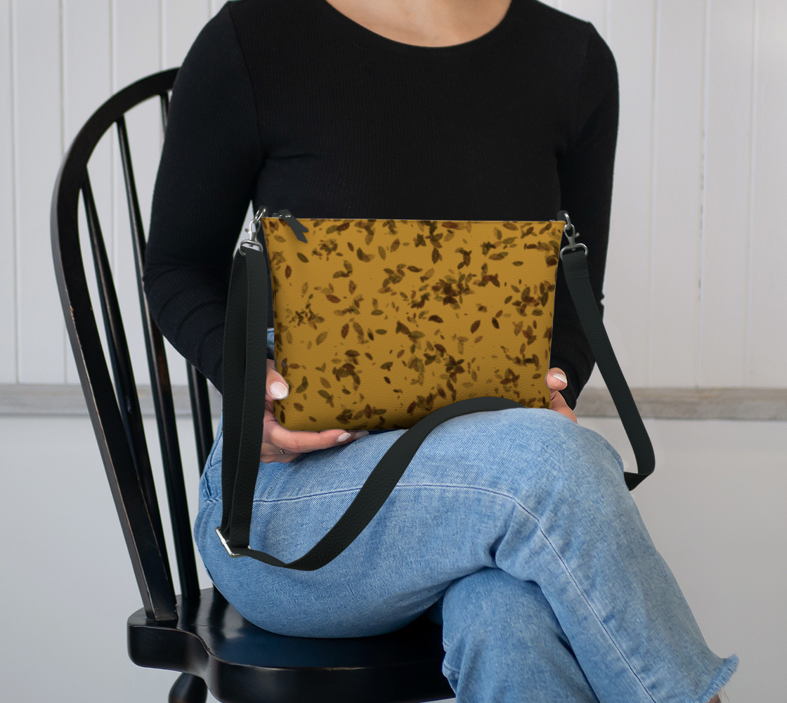 Lily Small Crossbody Bag | Hands-free Function | Wearable Design