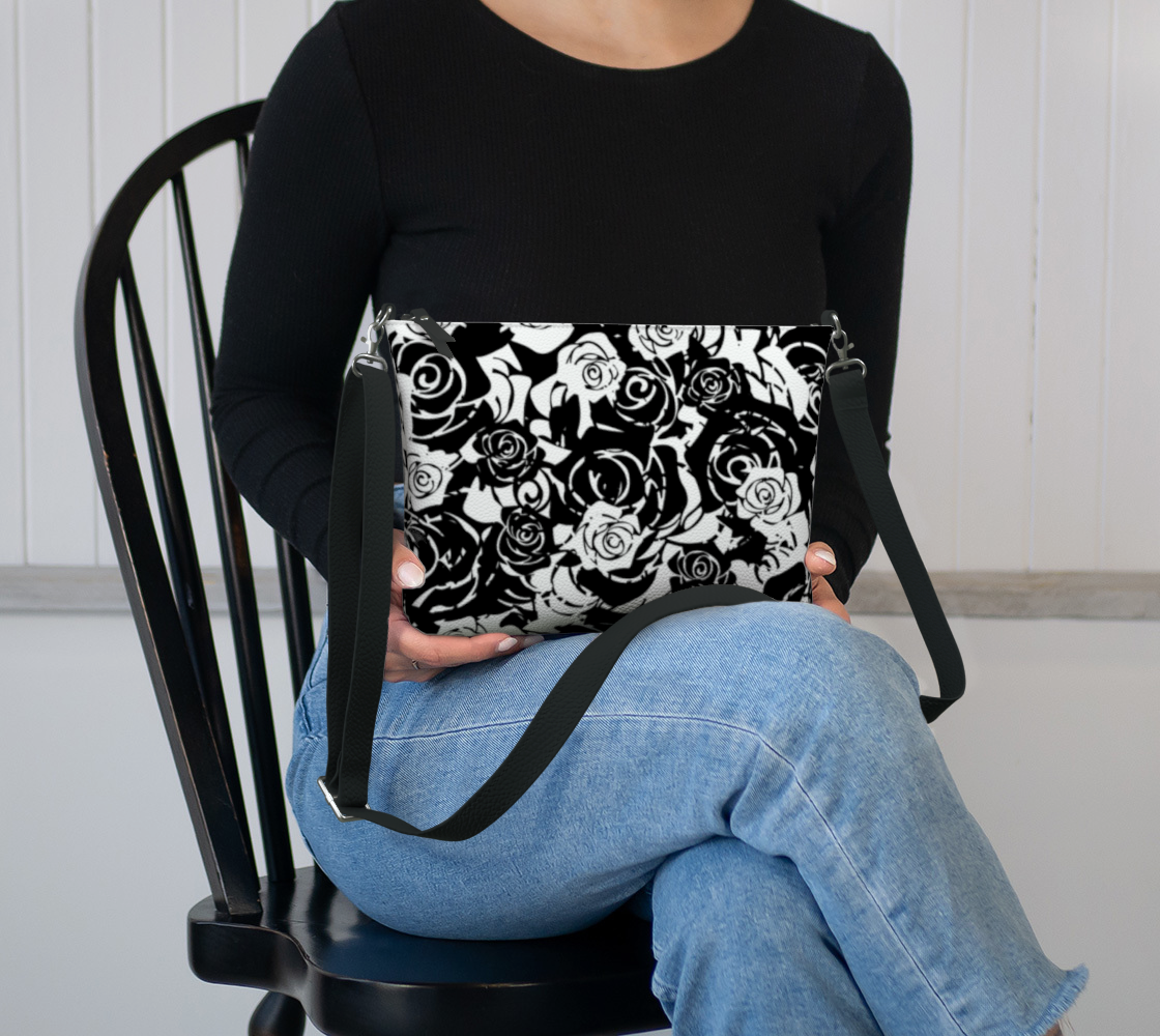 Lily Small Crossbody Bag | Hands-free Function | Wearable Design