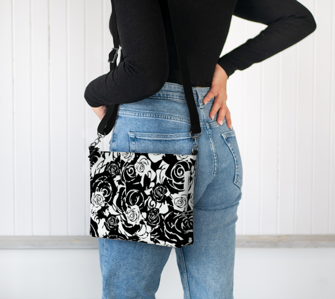 Lily Small Crossbody Bag | Hands-free Function | Wearable Design