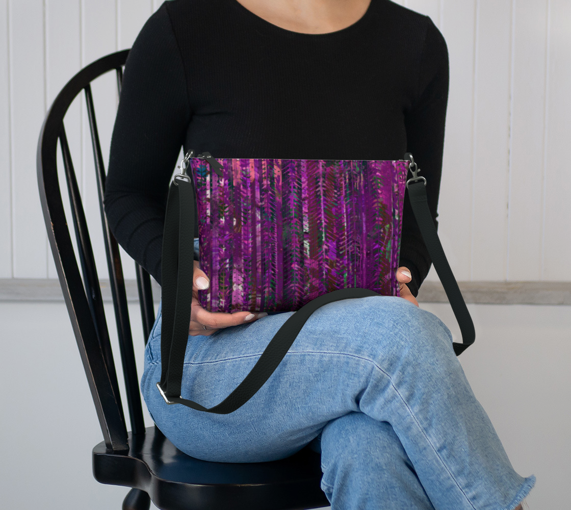 Lily Small Crossbody Bag | Hands-free Function | Wearable Design